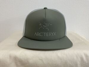 新品！アークテリクス ARC’TERYX ロゴ トラッカー フラット メッシュ キャップ Forage