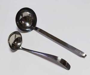 【美品、未使用品】　レードル（Ladles）・お玉・玉杓子　２個セット　☆　ステンレス　☆　一体型