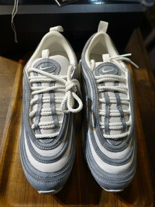 コムデギャルソン　オム　プリュス　PLUS　×　NIKE　スニーカー　新品同様　美品　NIKE AIR MAX 97 SP DX6932 001 サイズ27