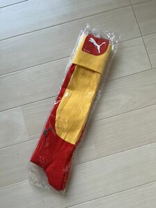 SALE★P PUMA サッカーソックス　赤黄