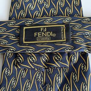 FENDI(フェンディ) 紺ゴールド波ズッカ柄ネクタイ