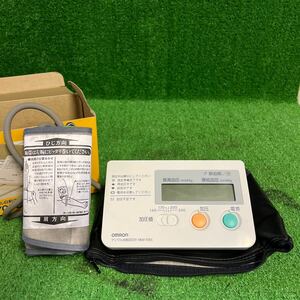 OMRON / オムロン / 電子血圧計 HEM-705C / 自動血圧計 / 動作確認済み /