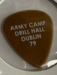 エリック・クラプトン Eric Clapton ギター ピック 送料無料 ARMY CAMP DRILL HALL DUBLIN 79