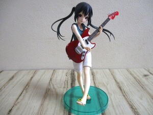 ムービック けいおん 1/8PVC塗装済み完成品フィギュア 中野梓 学園祭(文化祭)ver. ◇ けいおん グッズ