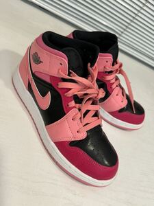 AIR JORDAN NIKE ナイキ AIR JORDAN 1 MID ピンク　554725-662 24センチ