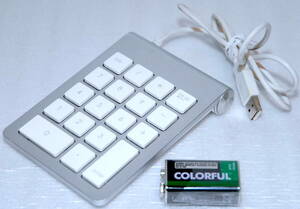 ☆作動確認済み☆保管品☆Satechi☆サテチ☆USB Numeric Keypad☆MacOS＆Windows PC対応☆USB有線☆テンキー☆ST-U2NK