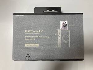 富士フイルム FUJIFILM instax mini EVO 90周年 記念モデル ゴールド 限定品 未使用 新品 オマケつき EX00131