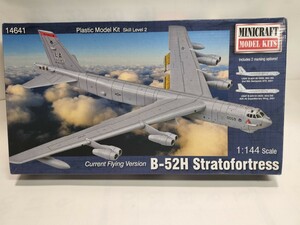 ミニクラフト　1/144　B-52H ストラストフォートレス