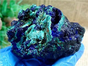 天然石極上質品アズライト【藍銅鉱】原石 180U3-119U224b