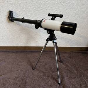 天体望遠鏡　ASTRONOMICAL　TELESCOPE　D=50mm F=300mm