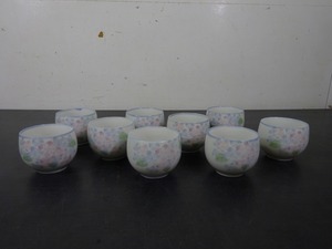 業務用 店舗用品 全9点 湯のみ 湯飲み茶碗 白地に淡いブルー＆ピンクの花柄模様 飲み口ブルーライン ぽってり手になじむ