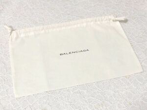 バレンシアガ「BALENCIAGA」 長財布保存袋 現行 （2629）正規品 付属品 内袋 布袋 巾着袋 25×17cm ホワイト ラウンド長財布用 ポーチにも