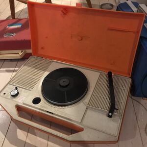 ポータブルレコードプレーヤー National 昭和レトロ ナショナル SF-338 33回転 45回転 動作品　レコード