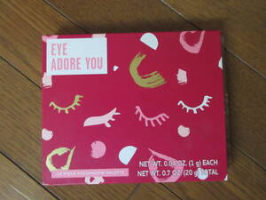 EYE ADORE YOU　アイシャドウ　20色パレット