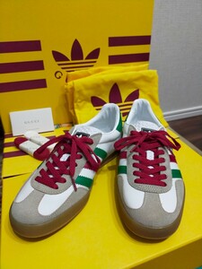 未使用　グッチ　GUCCI　アディダス　 adidas コラボ　GAZELLE　スニーカー　