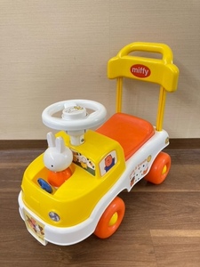 N37588☆ miffy MIFFY ミッフィー 手押し車 乗用玩具 車 子供 オレンジ イエロー フレンドカー 乗用カー ブルーナ うさぎ 乗り物