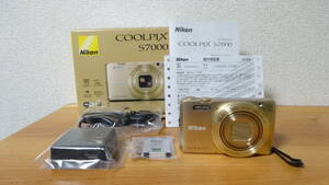 未使用に近い Nikon コンパクトデジタルカメラ COOLPIX S7000 ゴールド ニコン クールピクス デジカメ コンデジ