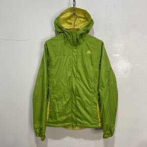 送料無料☆NIKE ☆acg☆マウンテンパーカー☆レディースS☆緑☆アウトドア☆D24M