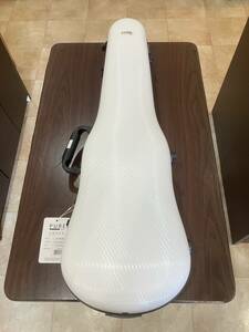 バイオリンハードケース【楽器店出品】 新品 GEWA pure 『VIOLIN FORM SHAPED』ホワイト！！ 持ち運びにも非常に便利！特別価格にて！！