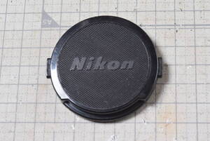 ＃212　NIKON　５２mmキャップ　旧品