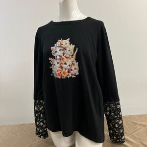 ハンドメイド*長袖Tシャツ　黒系　猫ちゃん　ふりー チャコールグレーサイズ