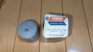 ヤマハ メイト V75 純正 未使用 ピストン MATE メート 298-11631-00-98 YAMAHA 貴重 希少 レア 廃盤 絶版 旧車 エンジン 部品 パーツ