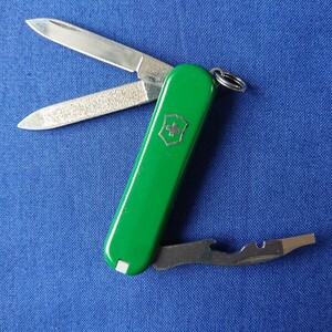 VICTORINOX(ビクトリノックス)マイナスドライバーのラリー (624)