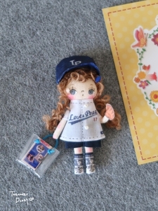 №117　MLB観戦に行きたいちび子（Home game）　ミニチュア・ドールハウス・ブライスにも　chibikodoll Chibikodoll