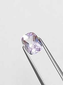 極美品！　ラベンダーアメジスト　1.76ct チェスカット　ルース（LA-3144）