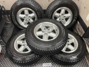 ＴＪジープラングラー純正　ブリヂストンスタッドレスタイヤ２１５／８０Ｒ１５　５本セット