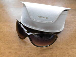 トムフォード tom ford jasmine tf 137 hyde 美品