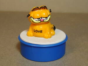 Garfield ガーフィールド PVCフィギュア付スタンプ 座り LOVE BULLYLAND