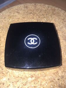 【中古品】シャネル　アイシャドウ　79　スパイシー　CHANEL　EYE SHADOW SPICES　アイシャドー　LES 4 OMBRES　チップなし　残量半分ほど