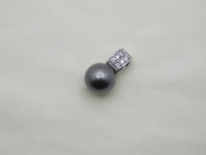 【ほぼ未使用品】黒真珠 ペンダントトップ Pt900 ダイヤ 計8石 0.27ct パール径:約11.7mm 重さ:約4.5g ネックレス トップ 良品☆