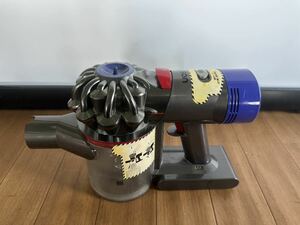 dyson ダイソン 　SV10コードレスクリーナー掃除機　　ジャンク品