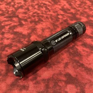 SUREFIRE 6P LED DEFENDER実物シュアファイア 実物　　シュアファイヤー　120lumen