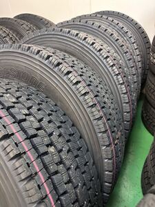 送料無料【新品未使用】24年製造 245/70R19.5 136/134J BRIDGESTONE W999 スタッドレス 6本セット