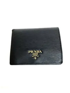 美品PRADA 二つ折り財布サフィアーノレザーブラックコンパクト