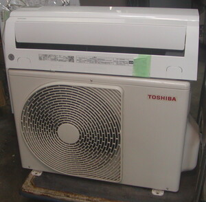 4.0Ｋタイプで100ｖエアコン東芝ＲＡＳ－Ｊ401ＡｐＢＫ（4Ｉ０４）