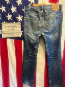 ★Abercrombie&Fitch★アバクロンビー&フィッチ★スリムストレート★デニムパンツ★ジーパン★綿100%★ボタンフライ★W32★1E5322★