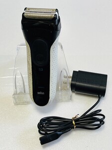 1 BRAUN/ブラウン　電気シェーバー S3 3040s 稼動品