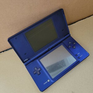 29. NintendoDS i。 ニンテンドーDSi 本体のみ 通電確認/初期化済 ブルー 充電器なし