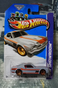 HotWheels ‘65 MUSTANG 2+2 FASTBACK　ホットウィール マスタング ファストバック 　　///(071)