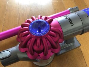 [OT]dyson V6 SV07 ダイソン　充電スタンド他 全アタッチメント付き