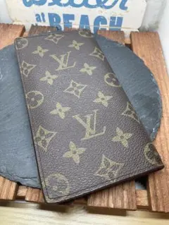 【値下げ中】LOUIS VUITTON ルイヴィトン モノグラム 折り札入れ