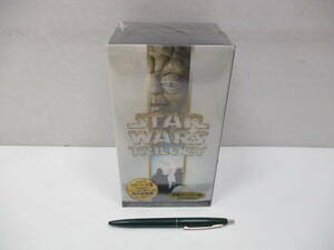 [VHS] スター・ウォーズ トリロジー 未開封品 パッケージヤブレ小 ビデオテープ