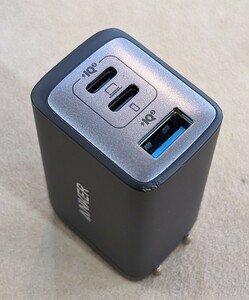 送料無料Anker動作品アンカーまずまずの美品PowerPortIII 3Port 65W Pod (USB PD 充電器 USB-A & USB-C 3ポート)A2667急速充電器