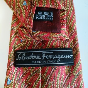 Salvatore Ferragamo(サルヴァトーレフェラガモ)ネクタイ57