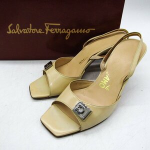 サルヴァトーレフェラガモ サンダル ストラップ ブランド 靴 シューズ イタリア製 レディース 6.5サイズ ベージュ Salvatore Ferragamo