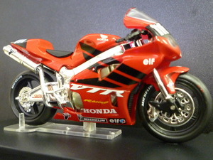  1/24 ホンダ VTR1000 HONDA VTR 1000 #111 2000 ルマン24h 優勝マシーン ixo 